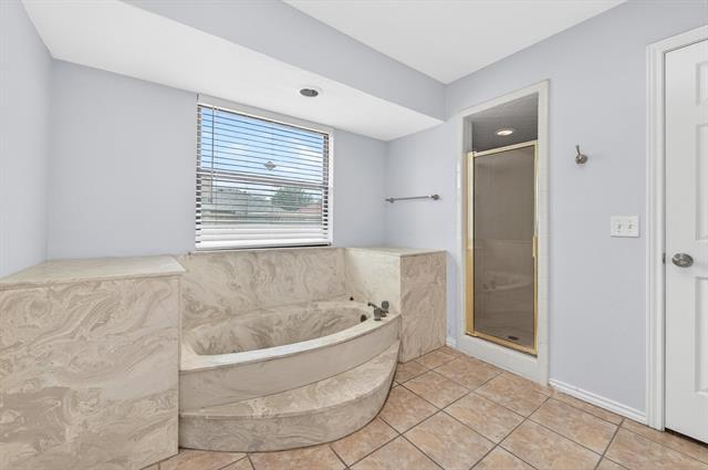 Building Photo - 918 Green Brook Dr