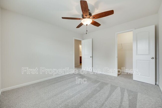 Building Photo - 1430 Harpers Inlet Dr