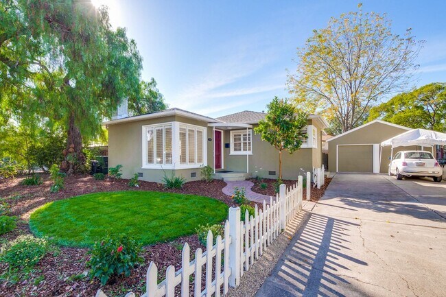Building Photo - Wow! What a Great Home! Available Soon!