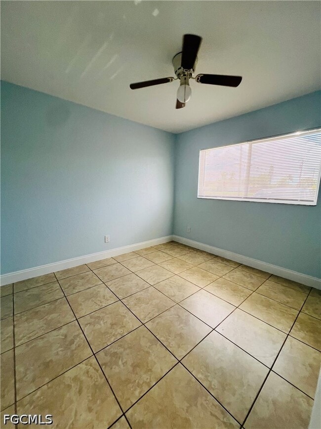 Building Photo - 1406 SE 2nd Pl