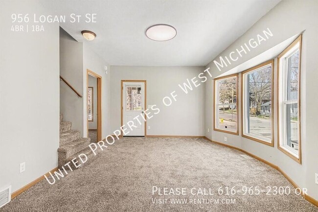 Building Photo - 956 Logan St SE