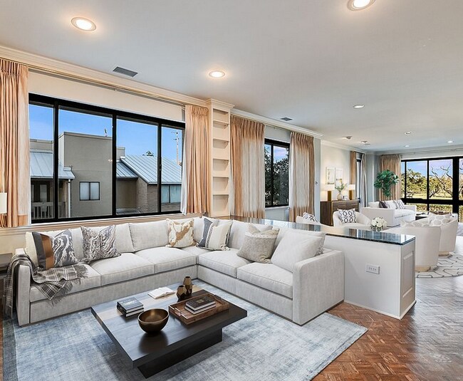 Building Photo - 4001 N New Braunfels Ave