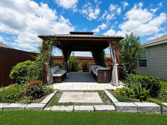 Building Photo - 7939 Dovers Den