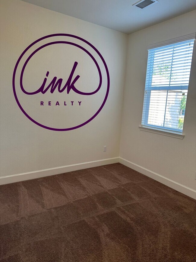 Building Photo - Four Bedroom Single-Family Home