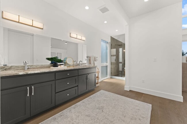 Building Photo - 3814 Wadford St