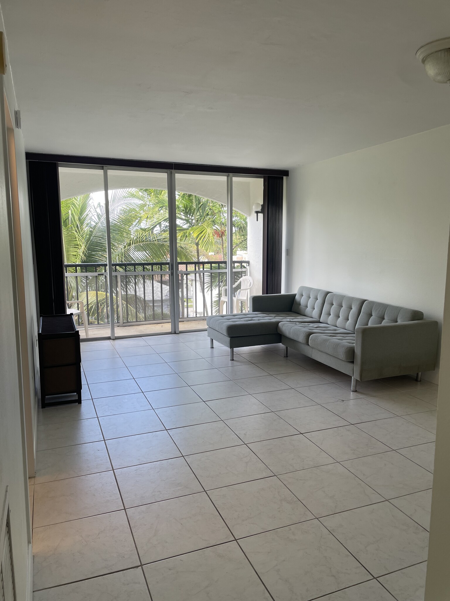 Building Photo - 2160 SW 16th Ave