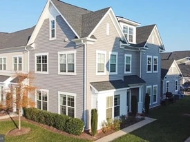 Building Photo - 21112 Sugarview Dr