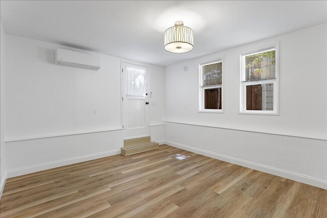 Building Photo - 1443 Stanton St