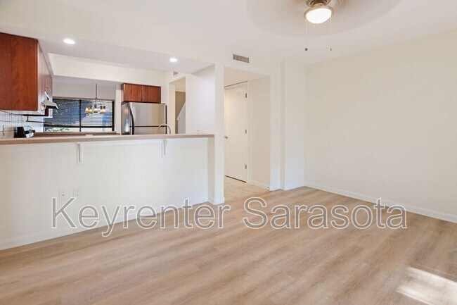 Building Photo - 4946 25th St W