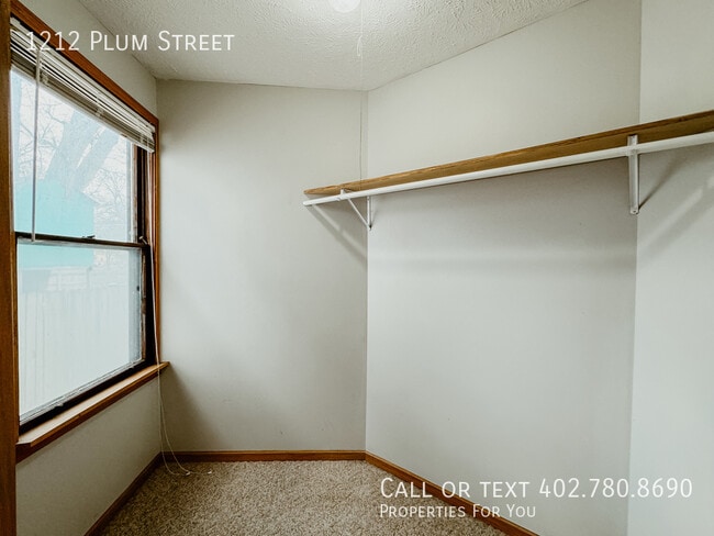 Building Photo - 1212 Plum St