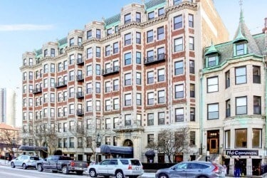 Building Photo - 466 Commonwealth Ave