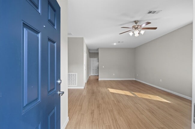 Building Photo - 47 County Rd