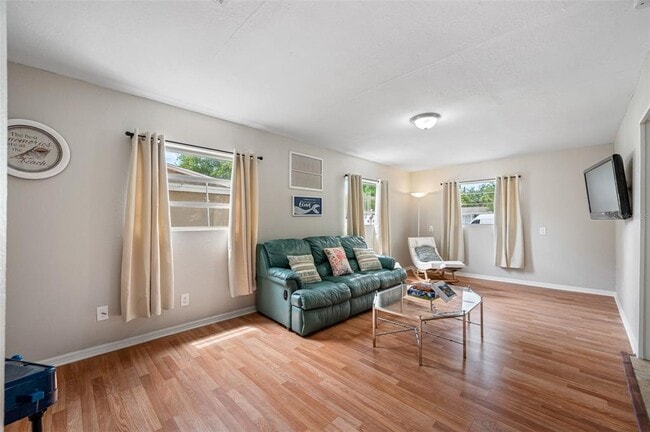 Building Photo - 4704 W Wyoming Ave