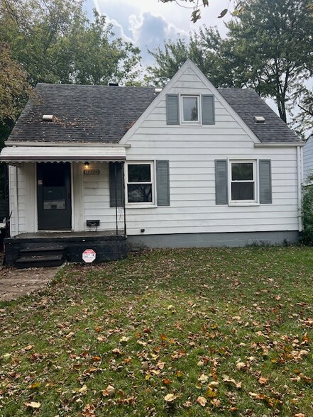 Primary Photo - 19724 Kenosha St
