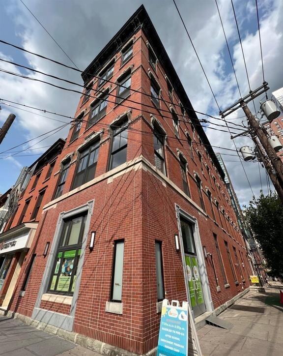 Building Photo - 338 Grove St