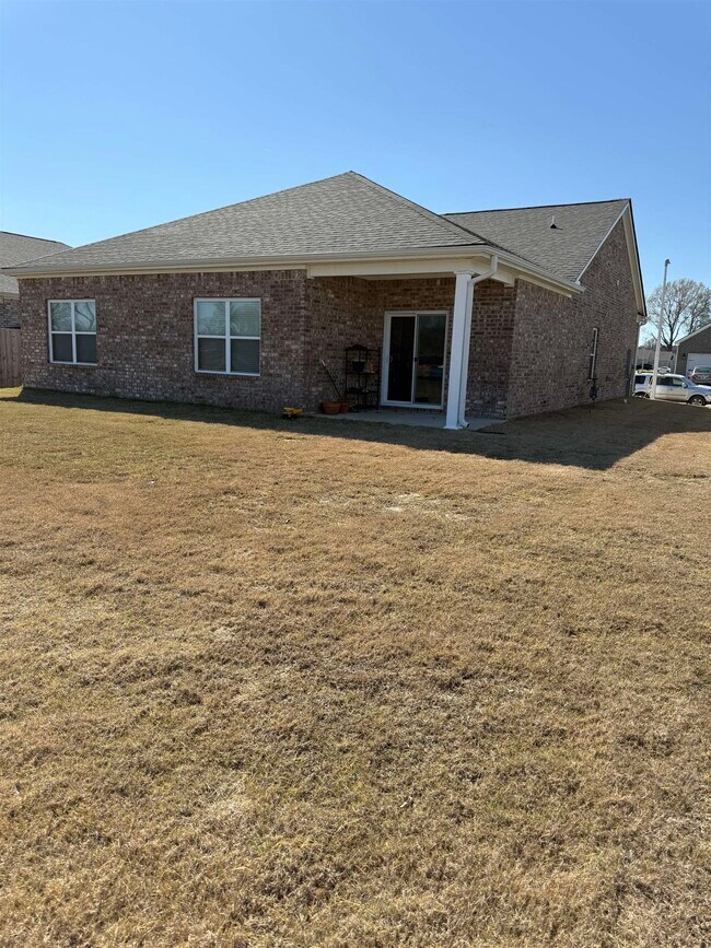 Building Photo - 7968 Hickory Meadow Rd