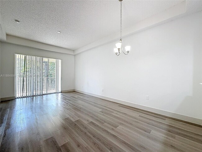 Building Photo - 3200 N Haverhill Rd