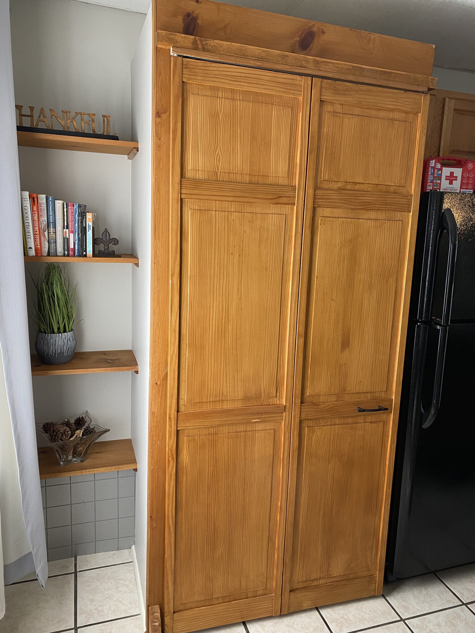 washer/dryer in closet - 454 Corona St