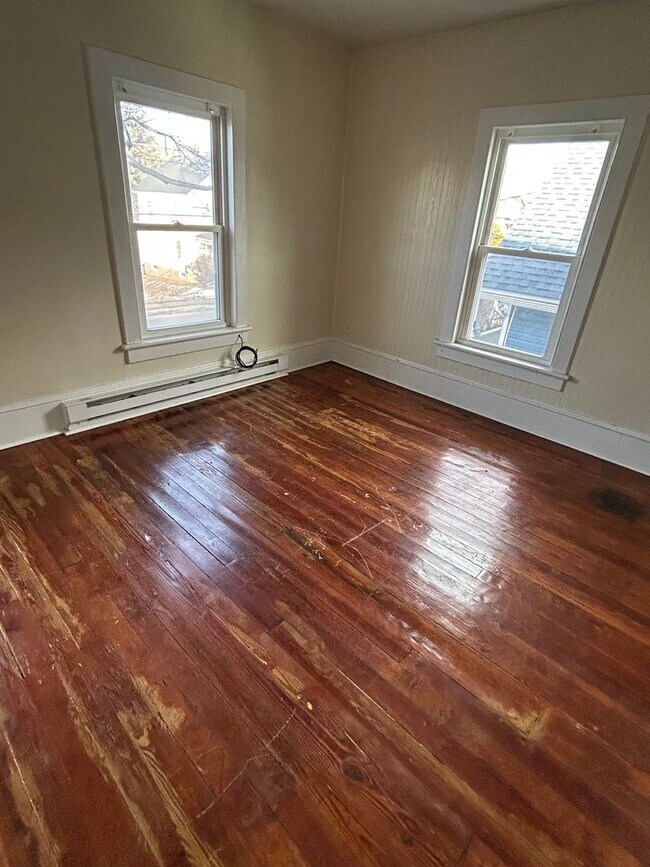 Building Photo - 532-534 N Courtland St