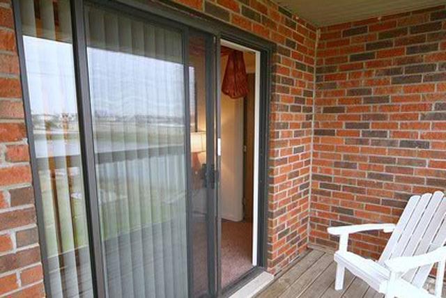 Outdoor Area - SYCAMORE CREEK APARTMENTS