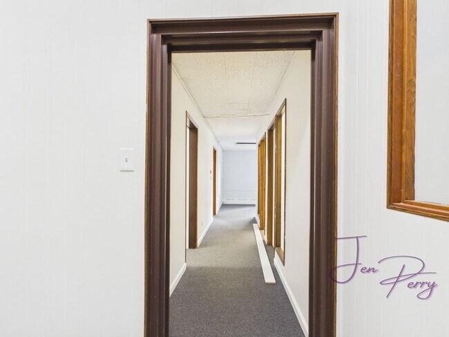 Building Photo - 1795 Main Street