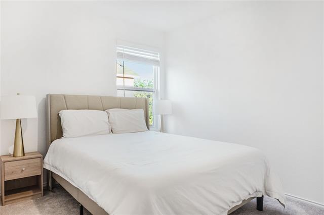 Building Photo - 1500 Teak Ln