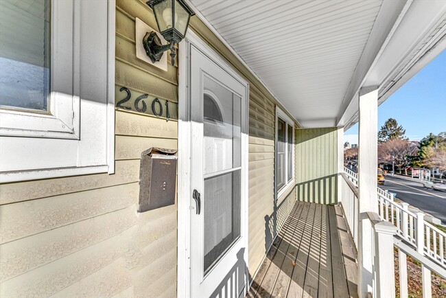 Building Photo - 2601 Washington St