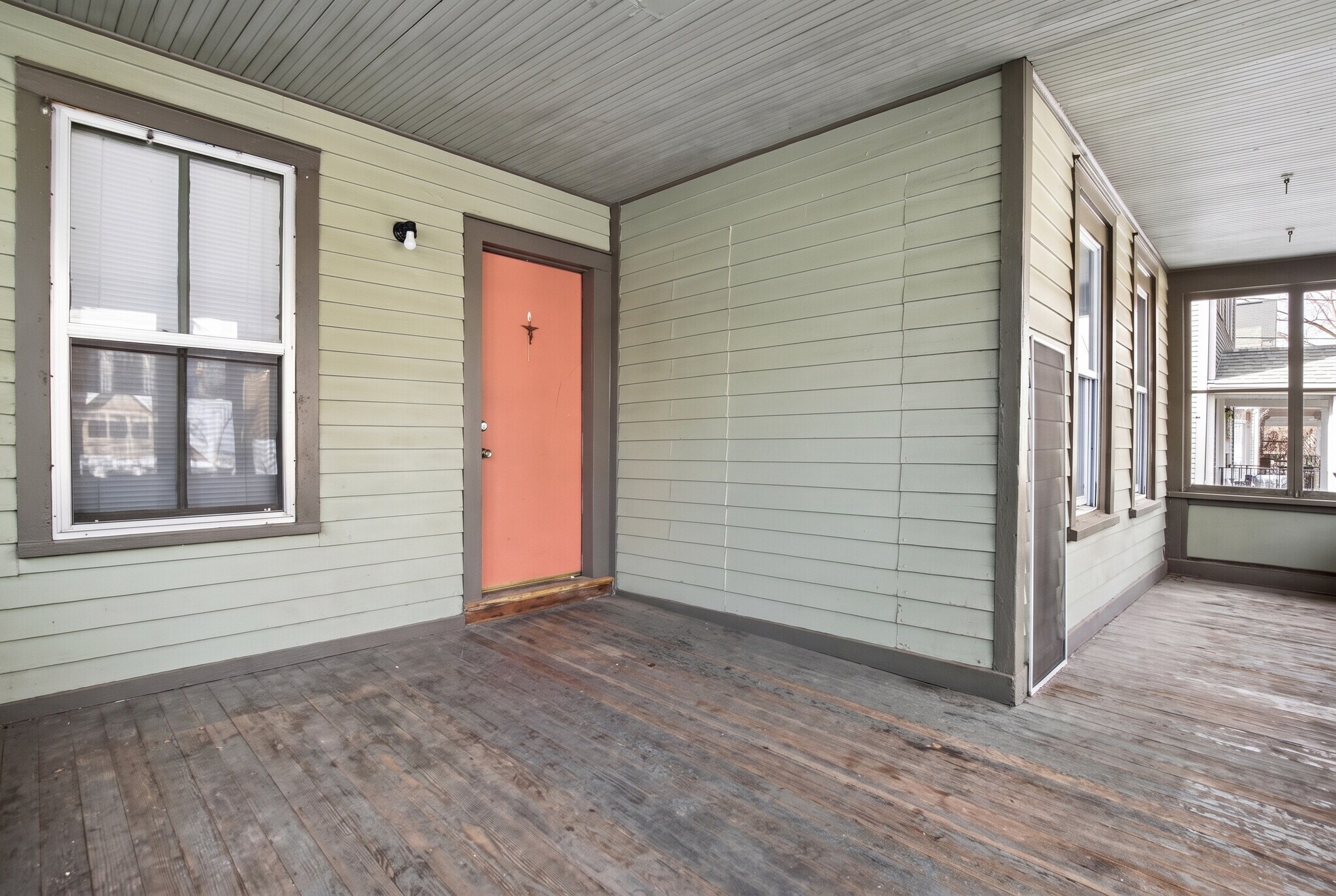 Building Photo - 126 N Franklin St