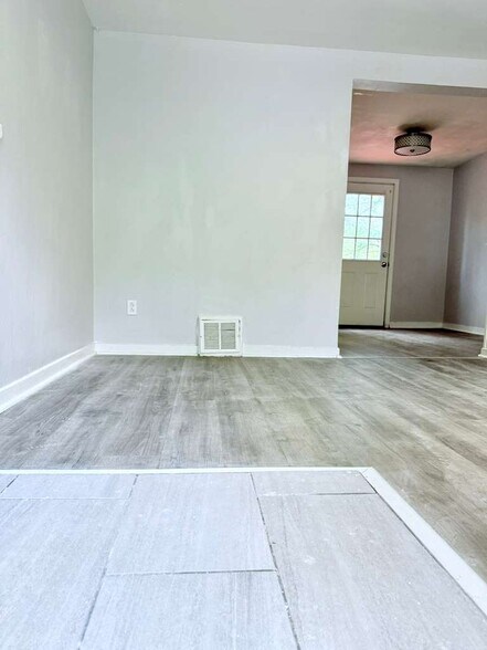 Building Photo - 8181 Chaske St