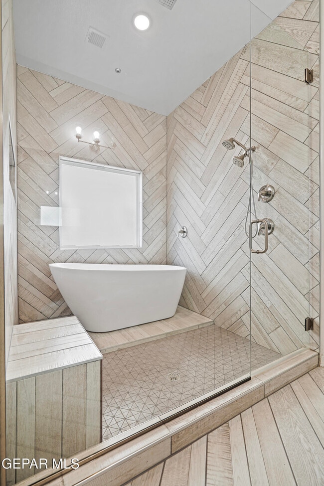 Building Photo - 3729 Surmise St