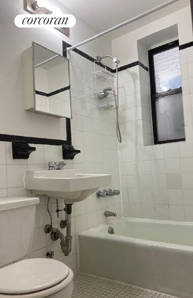 Building Photo - 283 Classon Ave