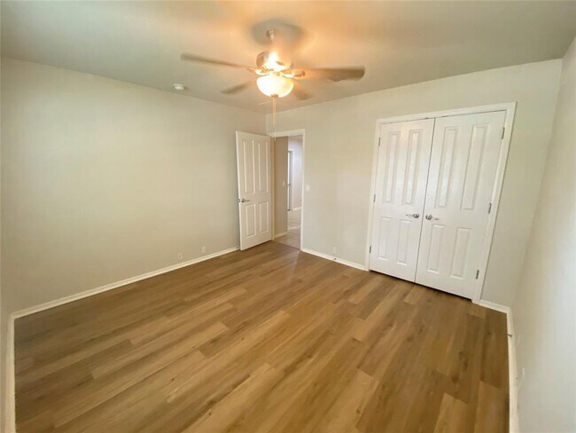 Building Photo - 772 Kingfisher Ln