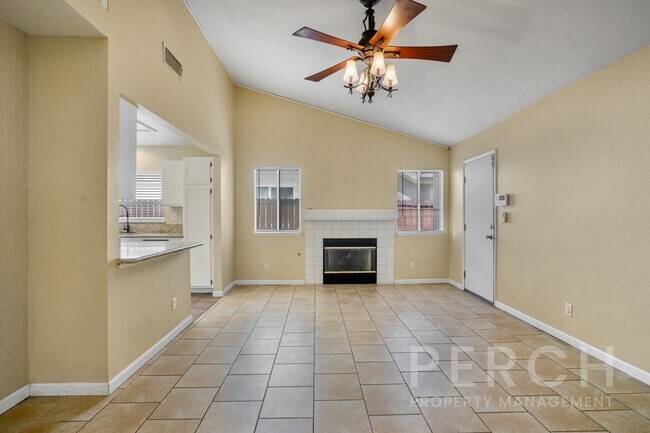 Building Photo - 1285 Granite Dr
