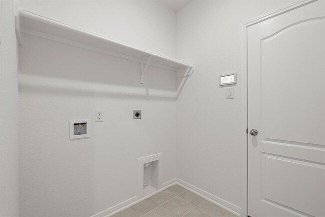 Building Photo - 7611 Royal Oasis Ln