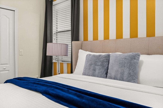 Building Photo - 1429 Wexford Way