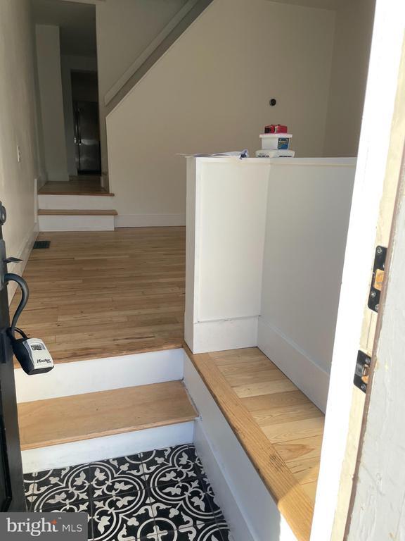 Primary Photo - 511 Morse St