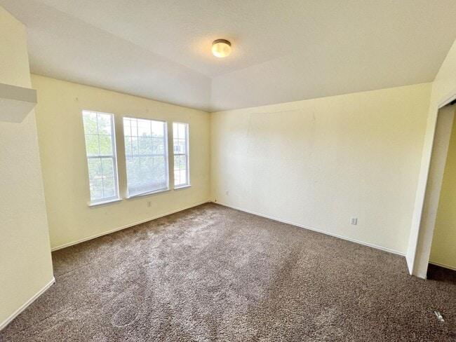 Building Photo - 4bd/2.5ba in Killeen TX