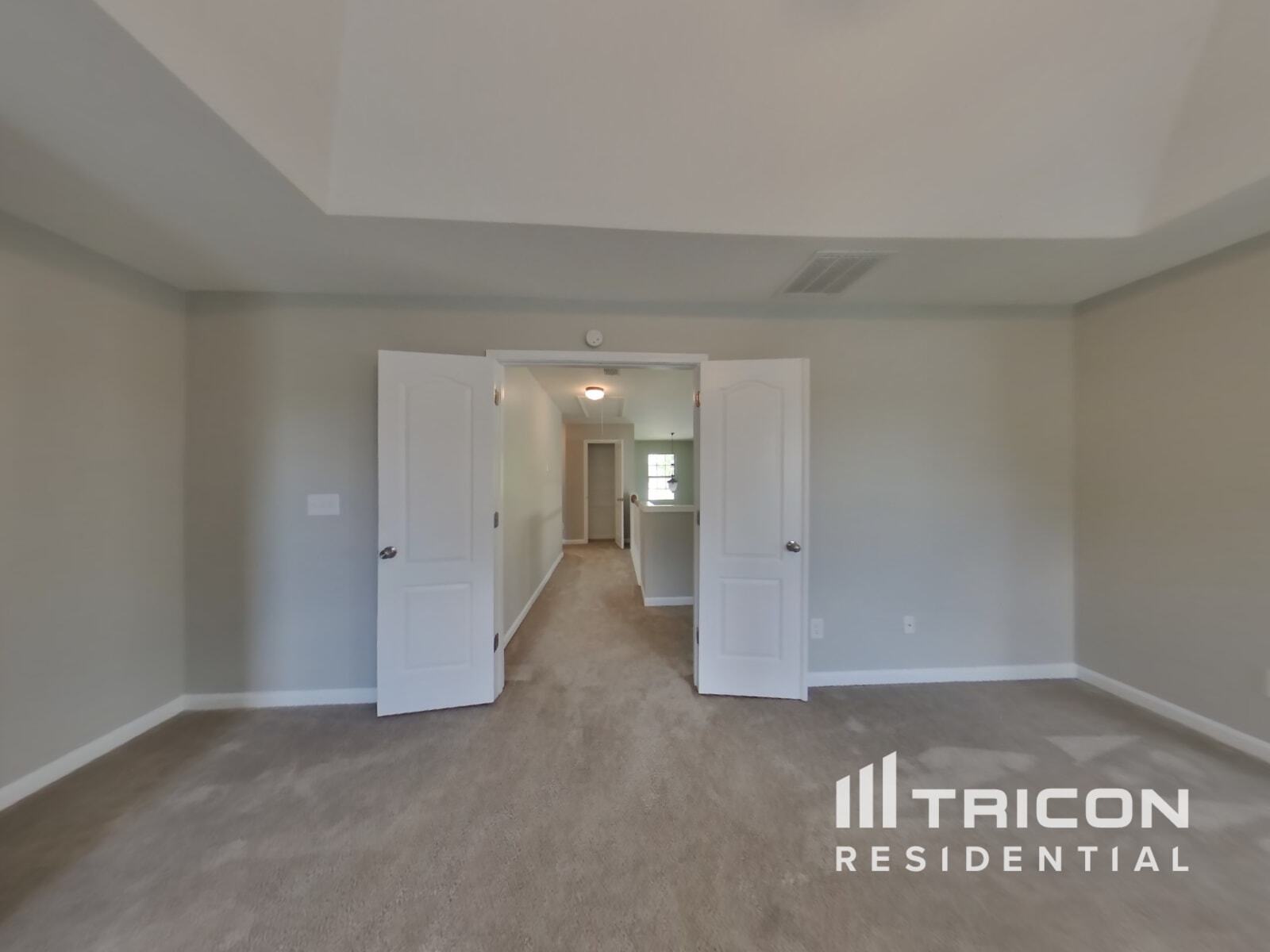 Building Photo - 4370 Rainer Dr