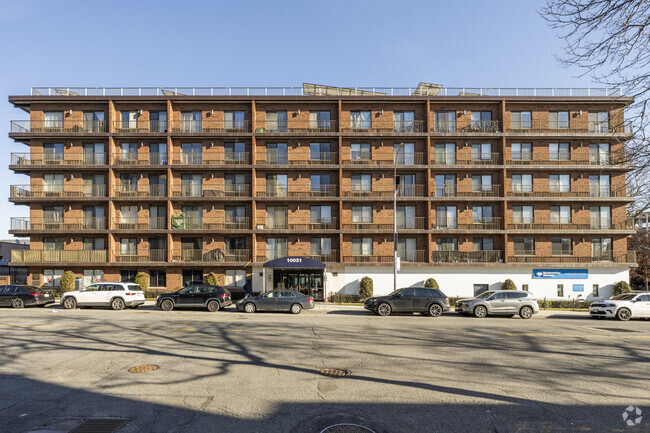 Building Photo - Bridge-Hamilton Realty
