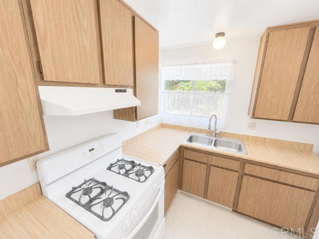 Building Photo - 1527 Temple Heights Dr