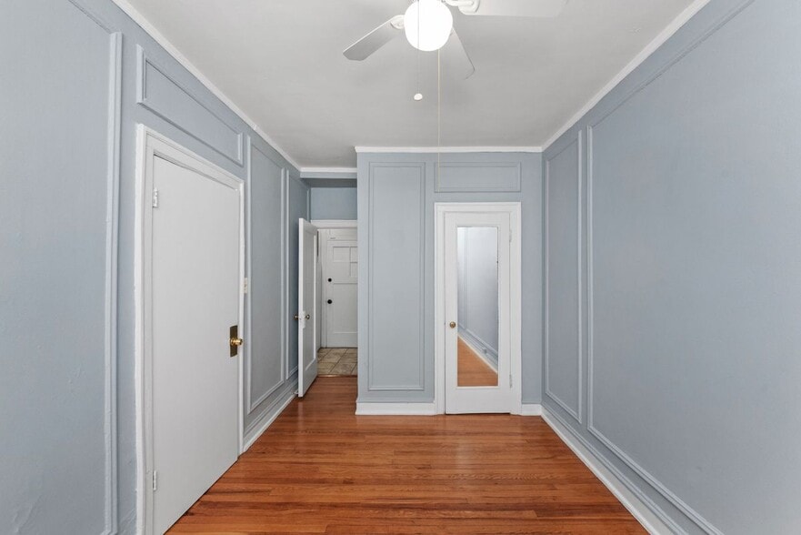 Building Photo - 1361 W Estes Ave