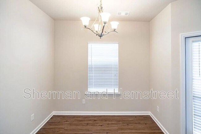 Building Photo - 803 Joiner Cir