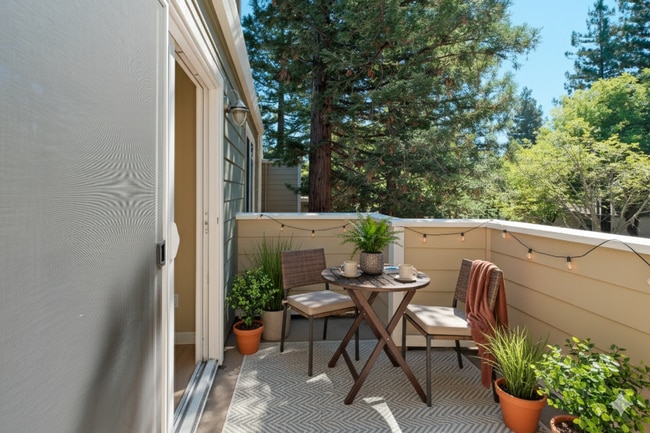 Building Photo - Fabulous 2 bedroom condo for rent in San R...