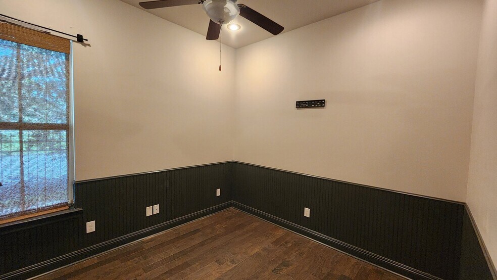 Building Photo - 510 Annaberg Dr