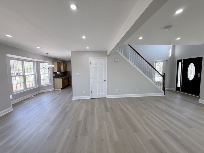 Building Photo - 67 Serenity Ct