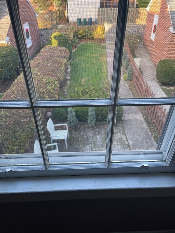 Building Photo - 3869 Beech St