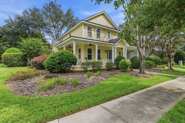 Building Photo - 477 SW 128th Terrace