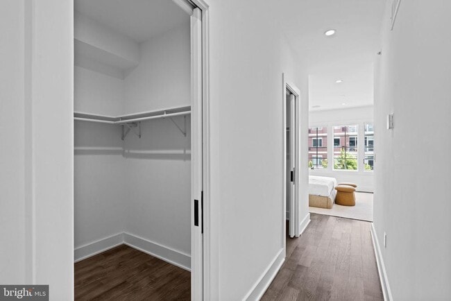 Building Photo - 742 S Broad St