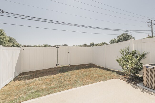 Building Photo - 4614 Black Drum Dr