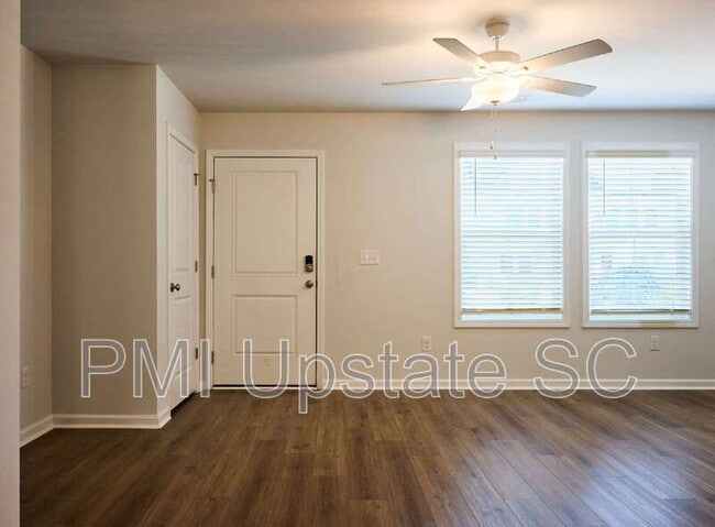 Building Photo - 650 Blossom Run